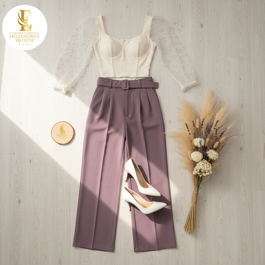 Flat lay outfit con top de perlas