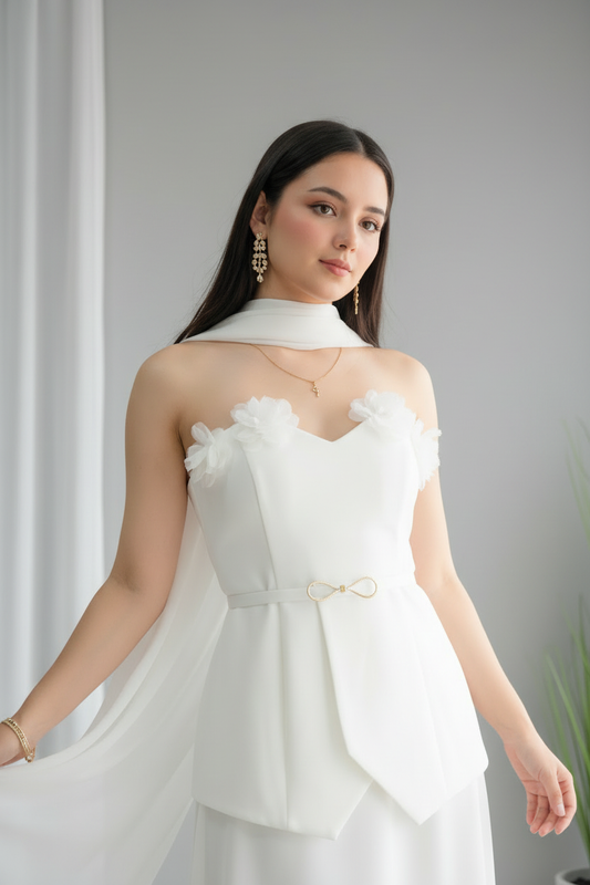 Conjunto Blanco Peplum con Capa y Flores cod.C636