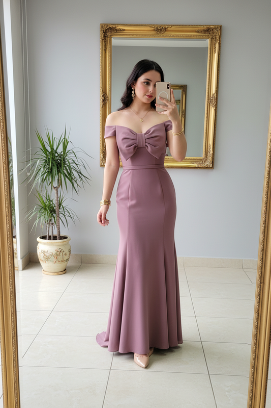 Vestido Sirena Mauve Off-Shoulder con Lazo Estructurado y Cola cod.425