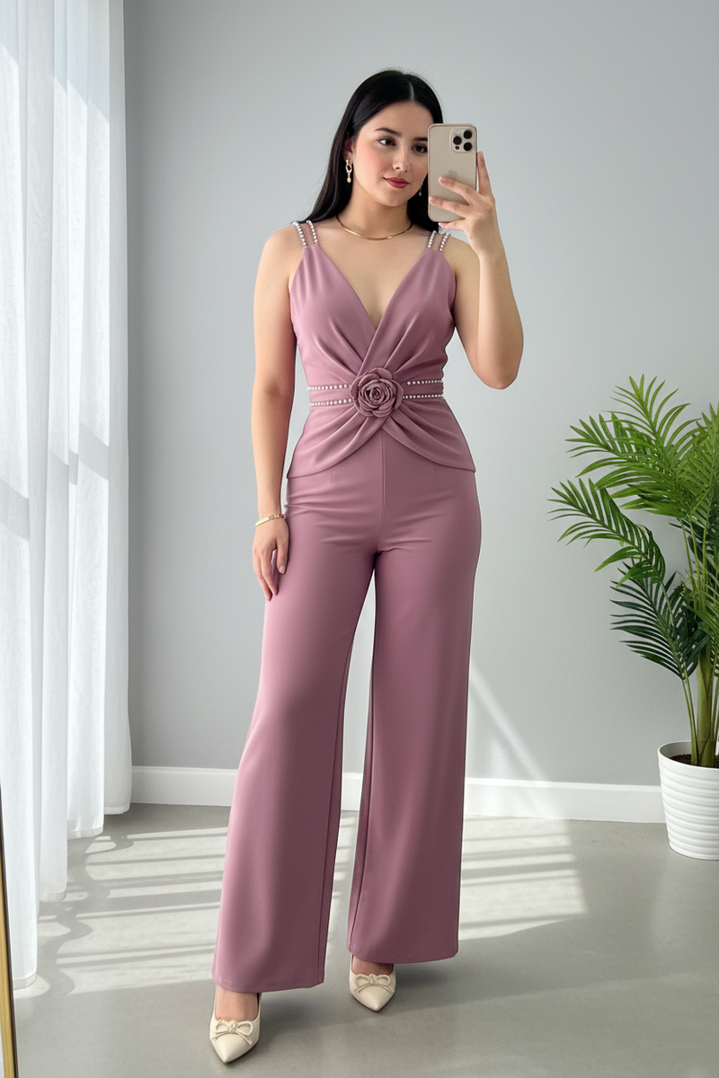 Enterizo Rosa Palo — Escote V con Tirantes de Perlas y Rosa D cod.E625