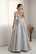 Vestido de Gala Gris Plateado con Rosa D cod.V596