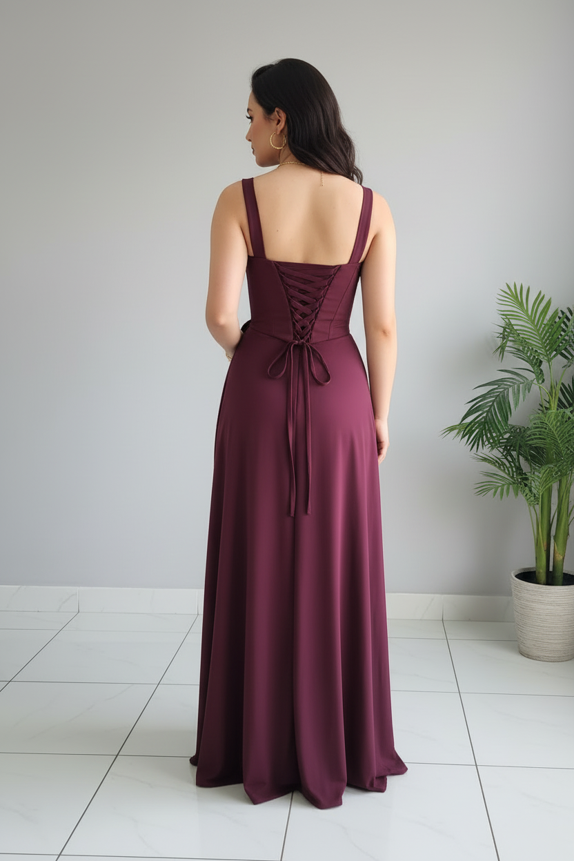 Vestido Formal Borgoña Tirantes con Rosa 3D y Abertura Frontal cod.536