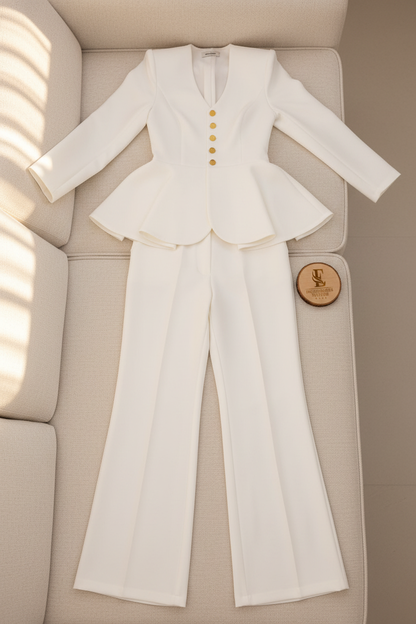Conjunto Dos Piezas Blanco Perla — Blazer Peplum Botones Dorados & Pantalón Palazzo cod.902