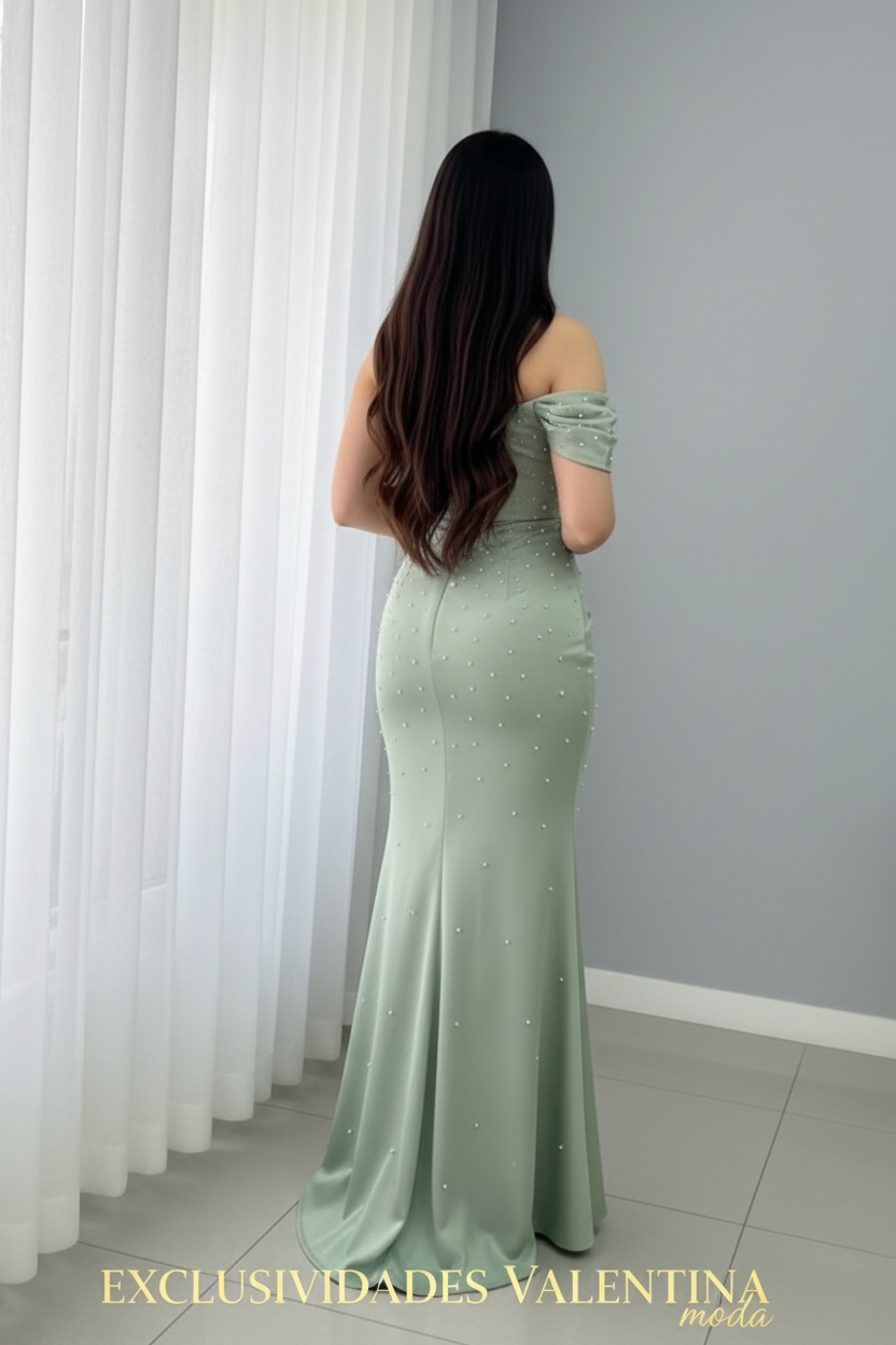 Vestido Sirena Verde Salvia con Perlas y Escote Asimétrico cod.V850
