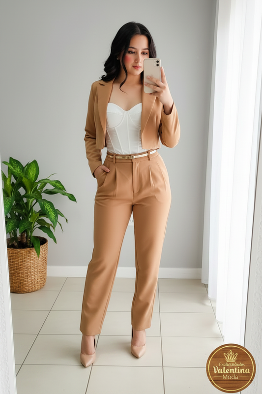 Conjunto Blazer Camel y top blanco cod.00148