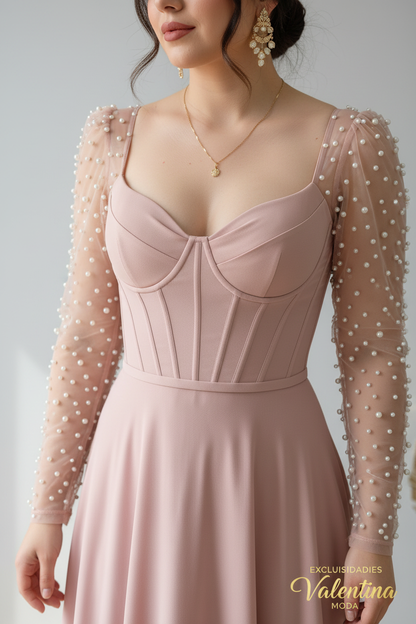 Vestido Rosado Corset con Mangas de Perlas