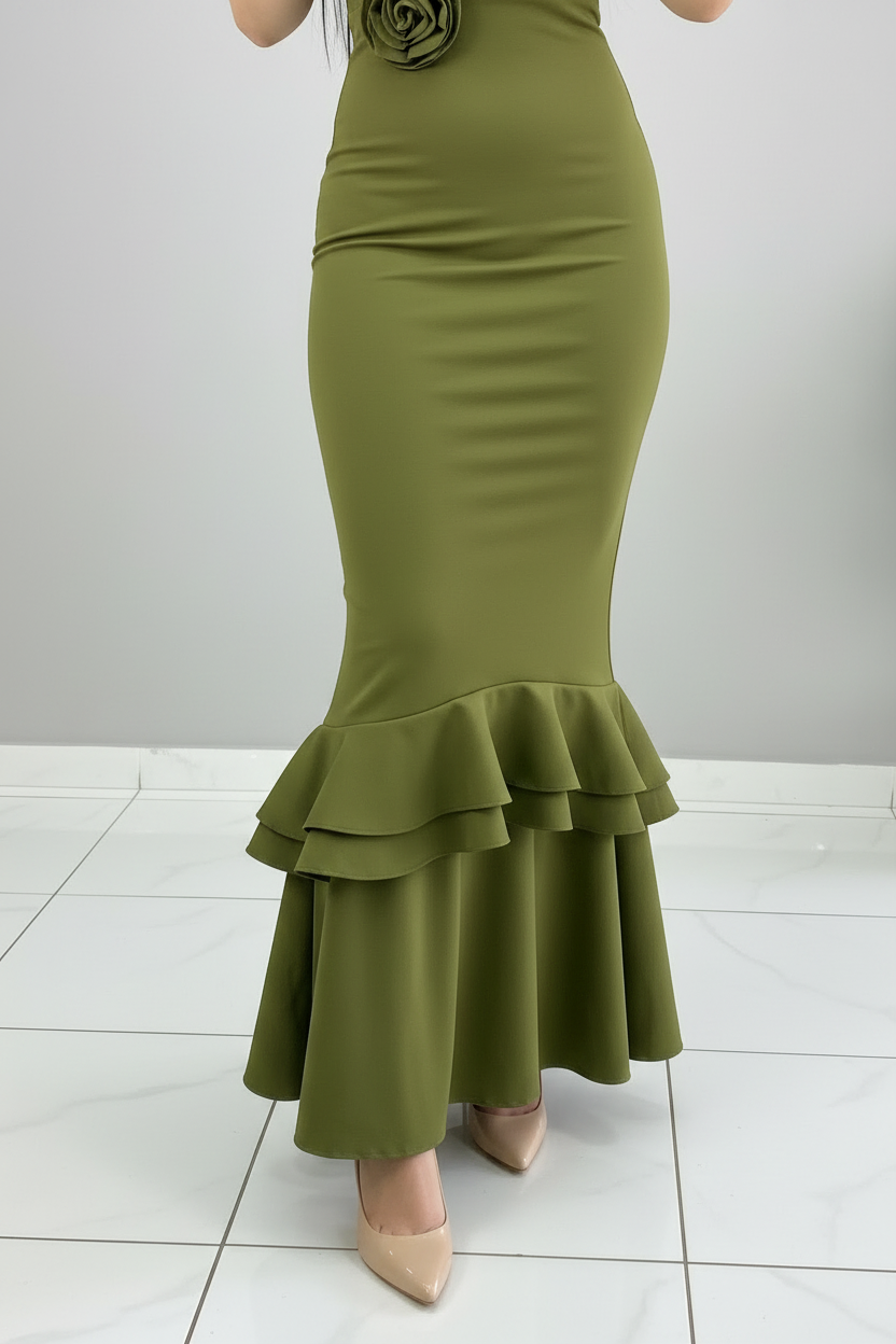 Vestido Verde Oliva Sirena con Volantes y Rosa 3D cod.648