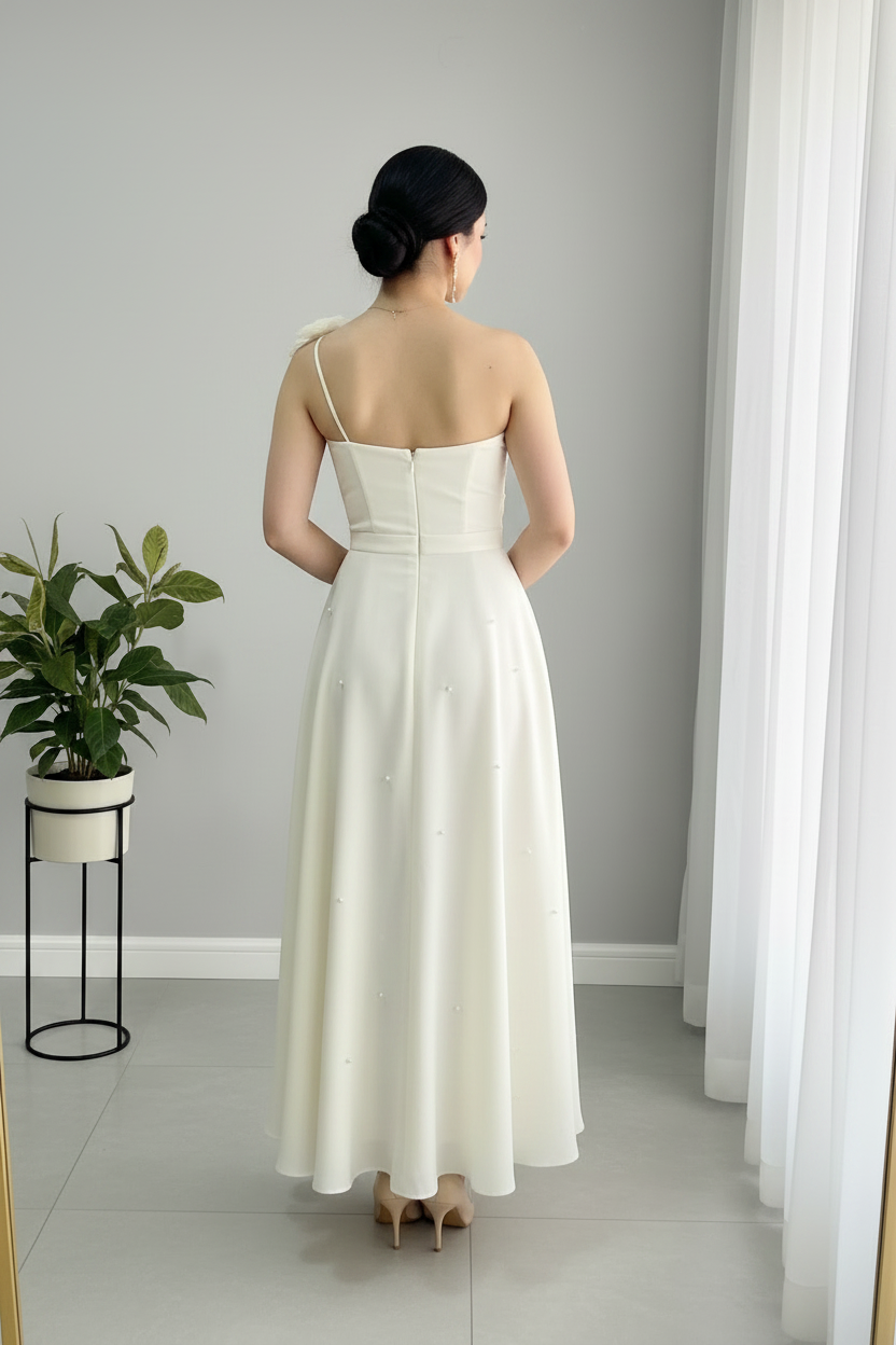 Vestido Blanco Marfil Un Hombro Drapeado Flor 3D Falda A-line Satin Perlas Tea Length cod.847