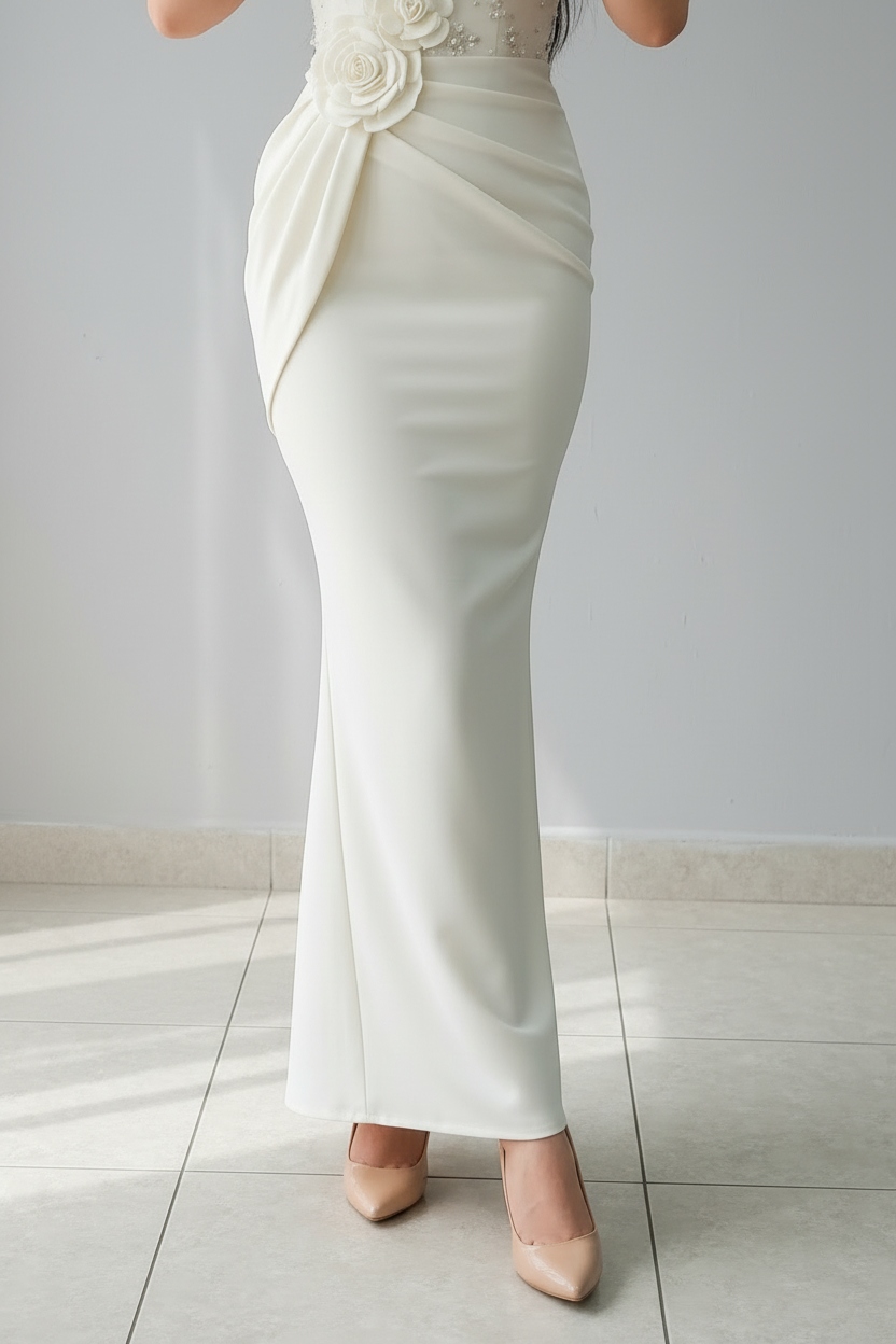 Vestido Formal Blanco con Apliques de Perlas y Flores cod.496
