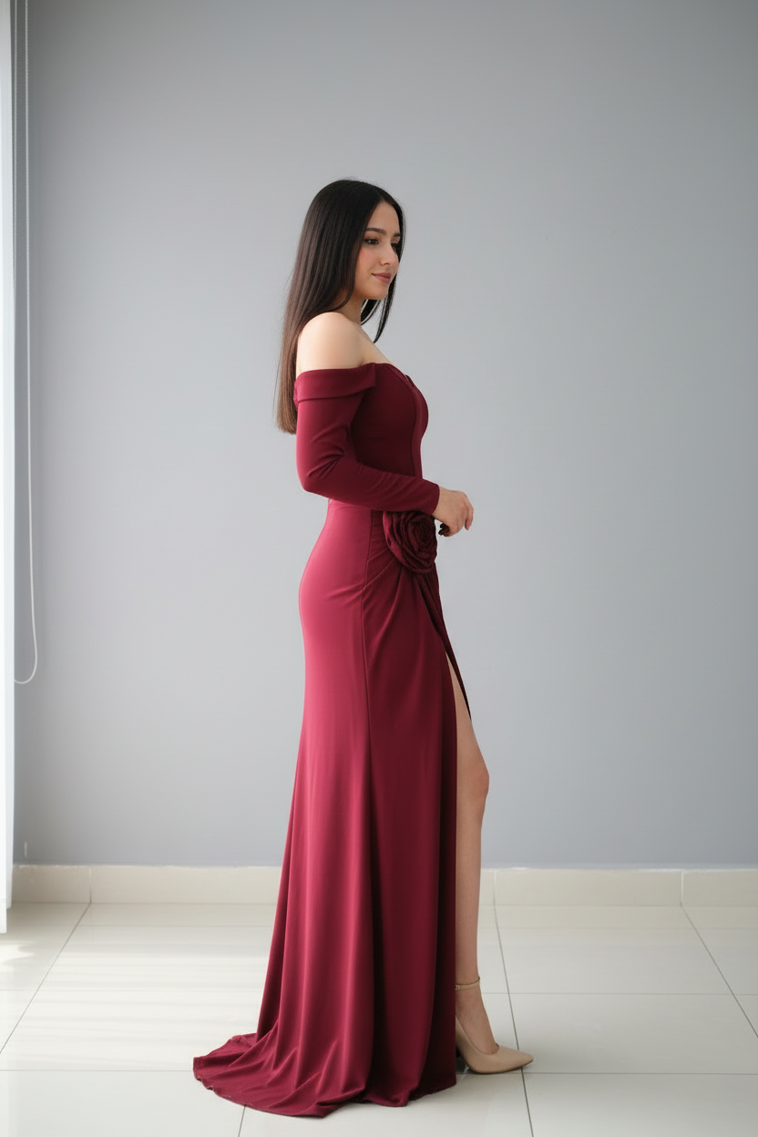 Vestido Vino Off-Shoulder Rose 3D con Drapeado y Abertura cod.624
