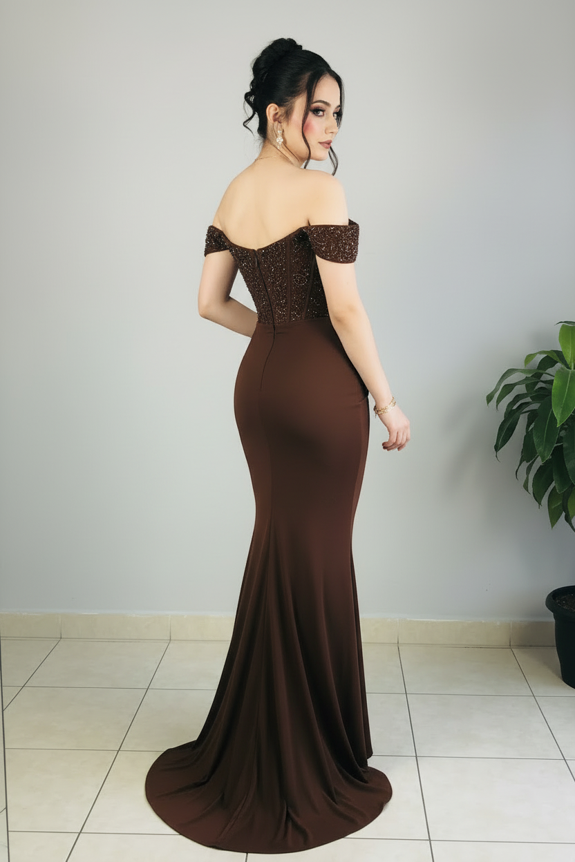 Vestido Formal Chocolate Off-Shoulder Corset de Pedrería con Rosa 3D y Falda Sirena cod.523