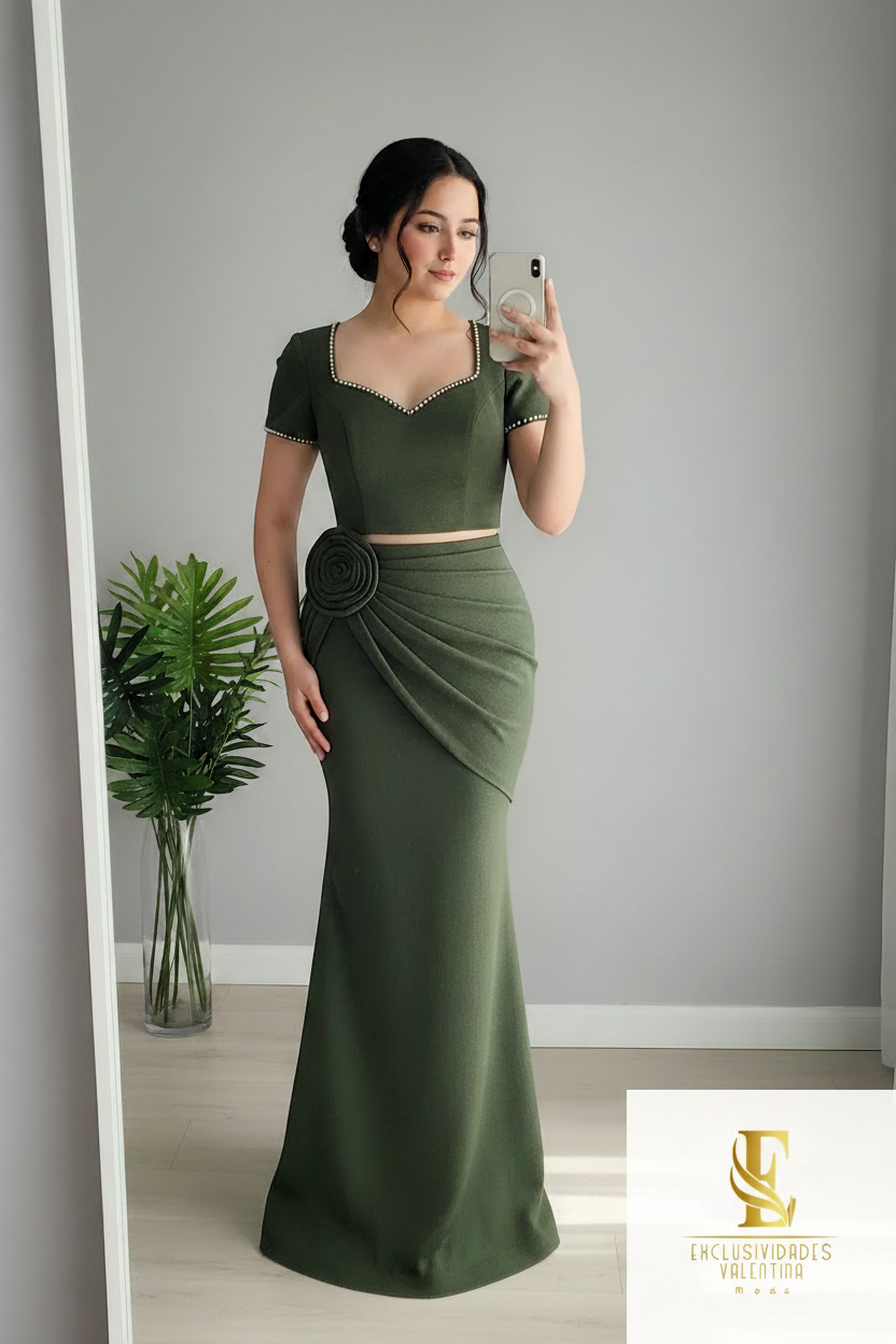 Conjunto Dos Piezas Verde Olivo con Broche Espiral cod.C238