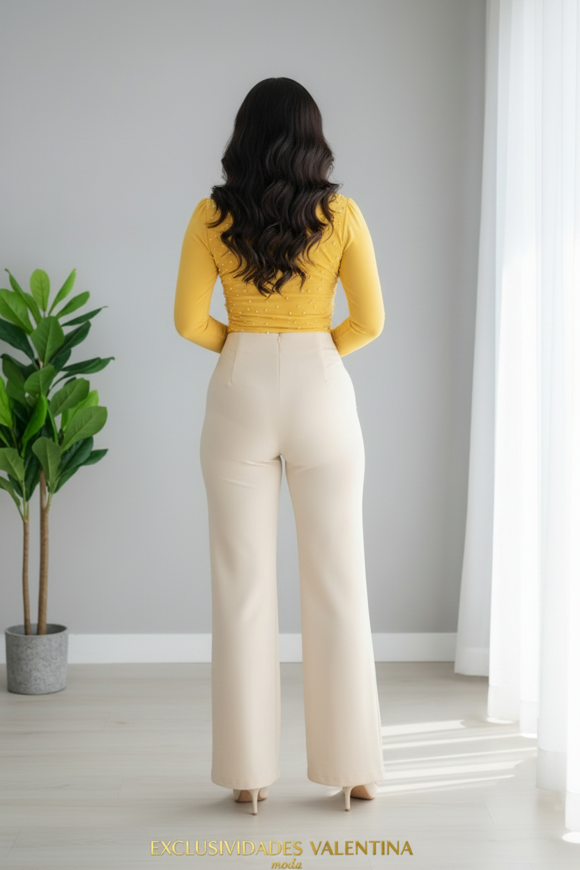 Conjunto  Amarillo con Perlas y Pantalón Crema cod.C848