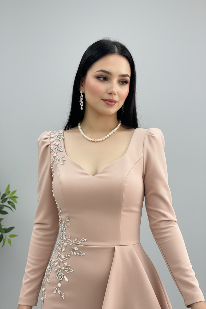 Vestido Nude Rosa Peplum Asimétrico con Bordado Floral cod.639