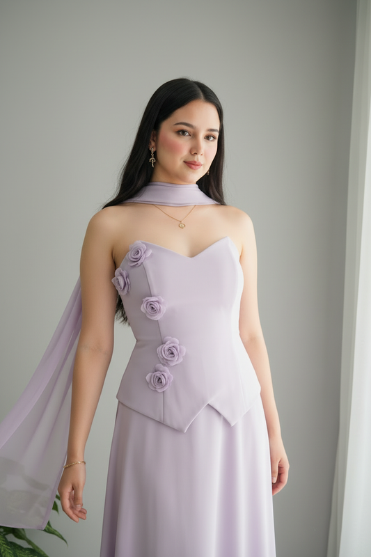 Conjunto Lila Lavanda Corset con Rosas 3D y Capa