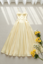 Vestido amarillo pastel mariposas 3D ball gown C.1937