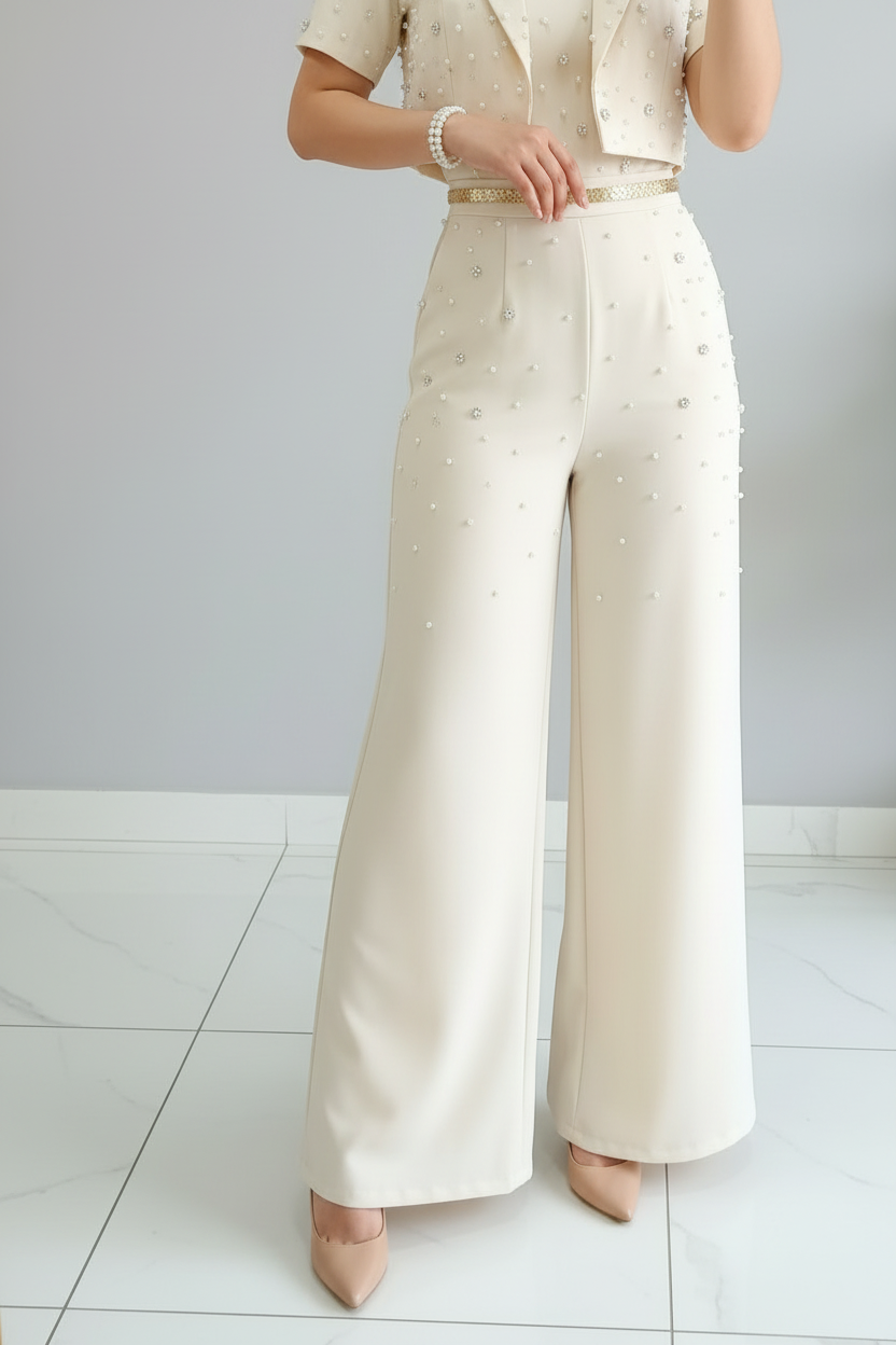 Conjunto Crema Blazer Corto con Perlas y Pantalón cod.641