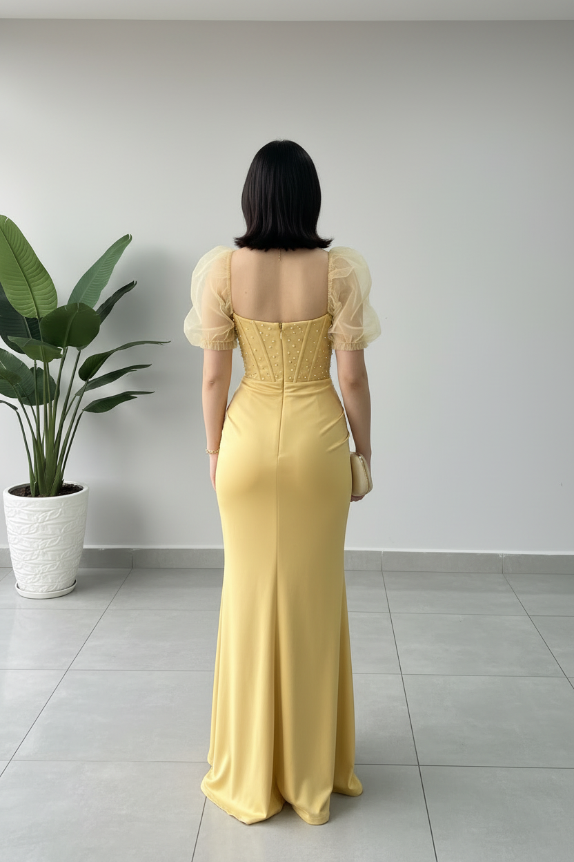 Vestido Formal Amarillo Dorado Corset de Perlas con Mangas de Tul y Abertura cod.522