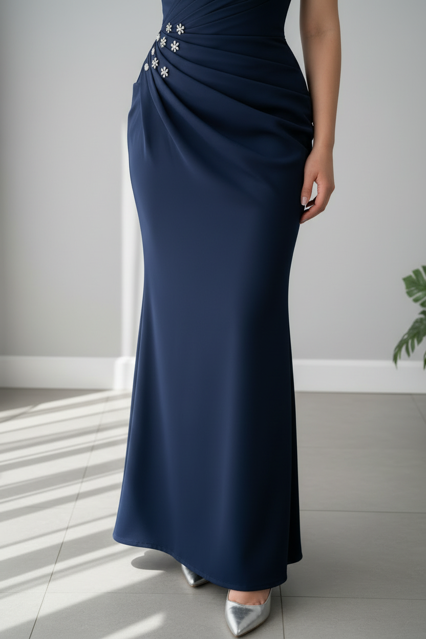 Vestido Azul Marino Escote Corazón Mangas Bordadas Flores Cristales Sirena cod.743