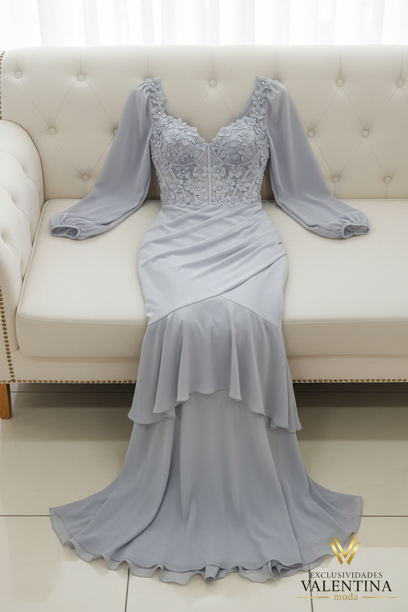 Vestido Gris Plateado Manga Larga Corset con Encaje y Doble Volante cod.V540