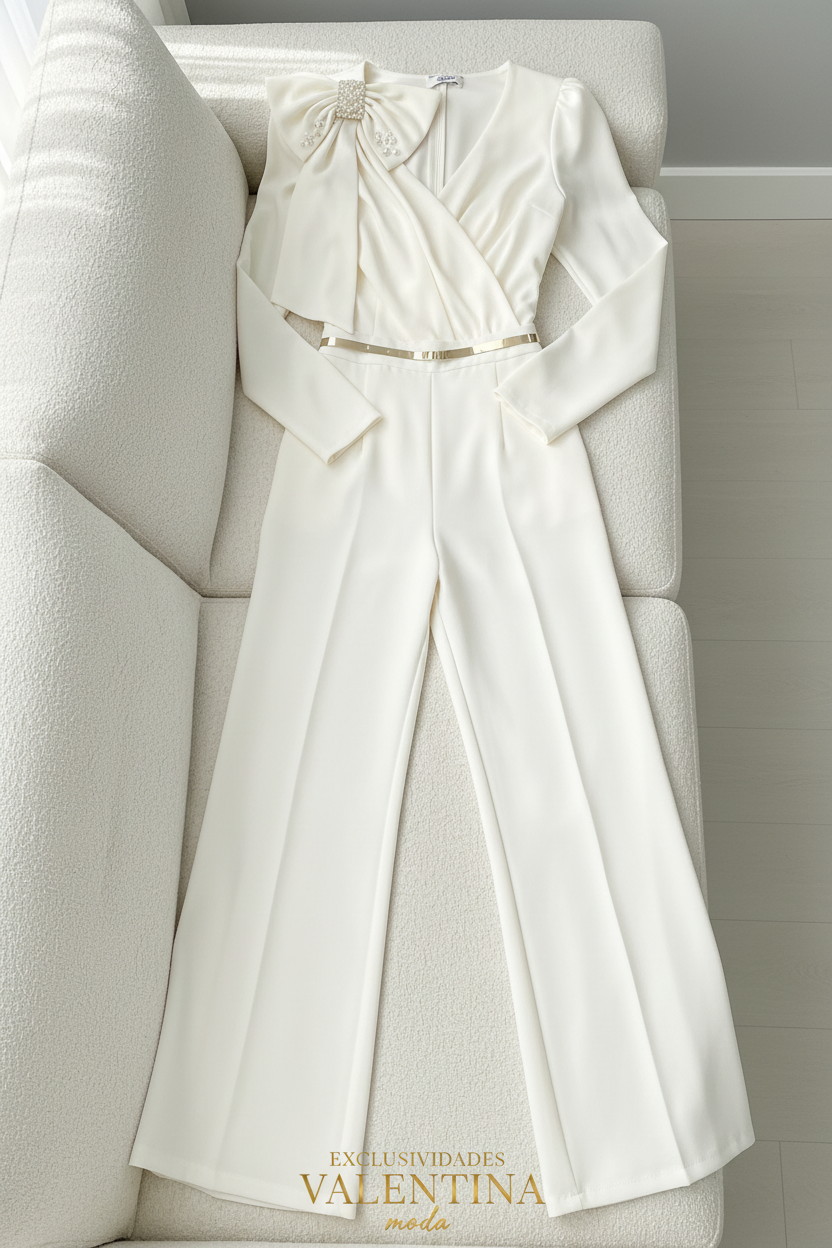 Conjunto Blanco Total Broche Dorado cod.C731
