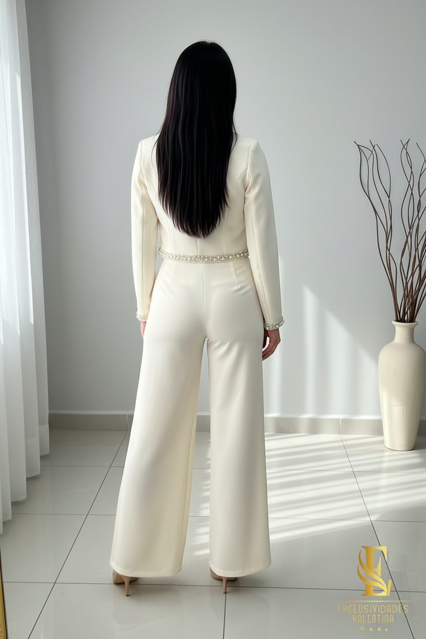 Conjunto Ivory Blazer Corto con Perlas y Palazzo Tiro Alto cod.C292