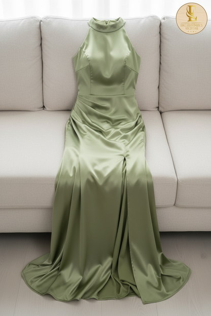 Vestido Verde Oliva Satinado Halter con Drapeado y Abertura cod.723