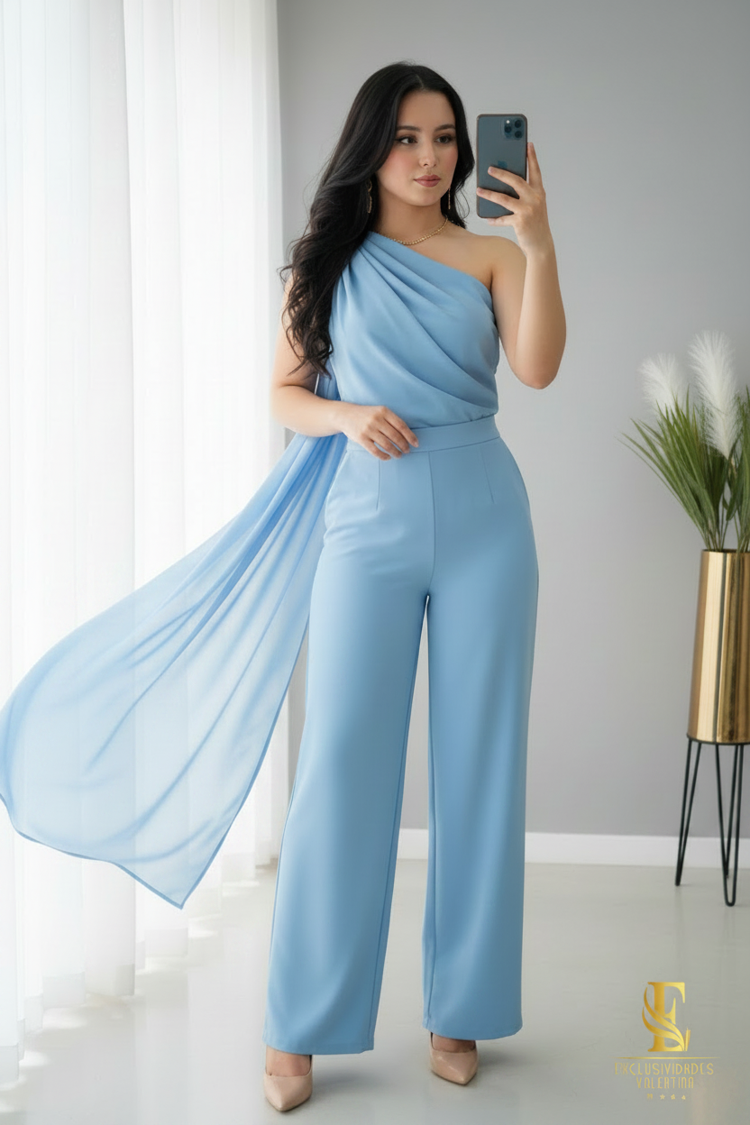 Conjunto Azul Cielo — Top Drapeado Un Hombro con Capa & Palazzo cod.0044