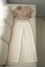 Blusa Beige Wrap Manga Corta Rosa 3D Hombro cod.B700