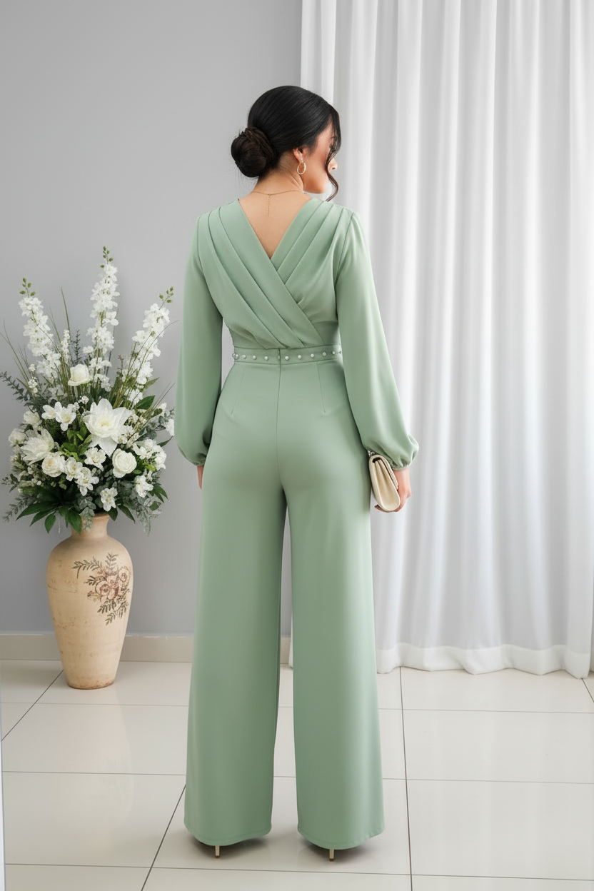 Enterizo Verde Menta Cruzado con Perlas y Manga Globo cod.E547