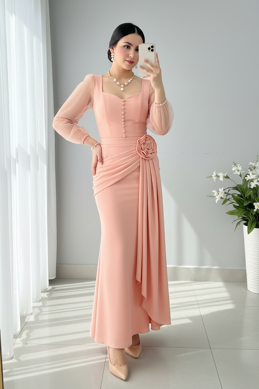 Vestido Sirena Rosa Palo — Escote Corazón, Botones Dorados, Manga Tul & Rosa 3D Cintura cod.887