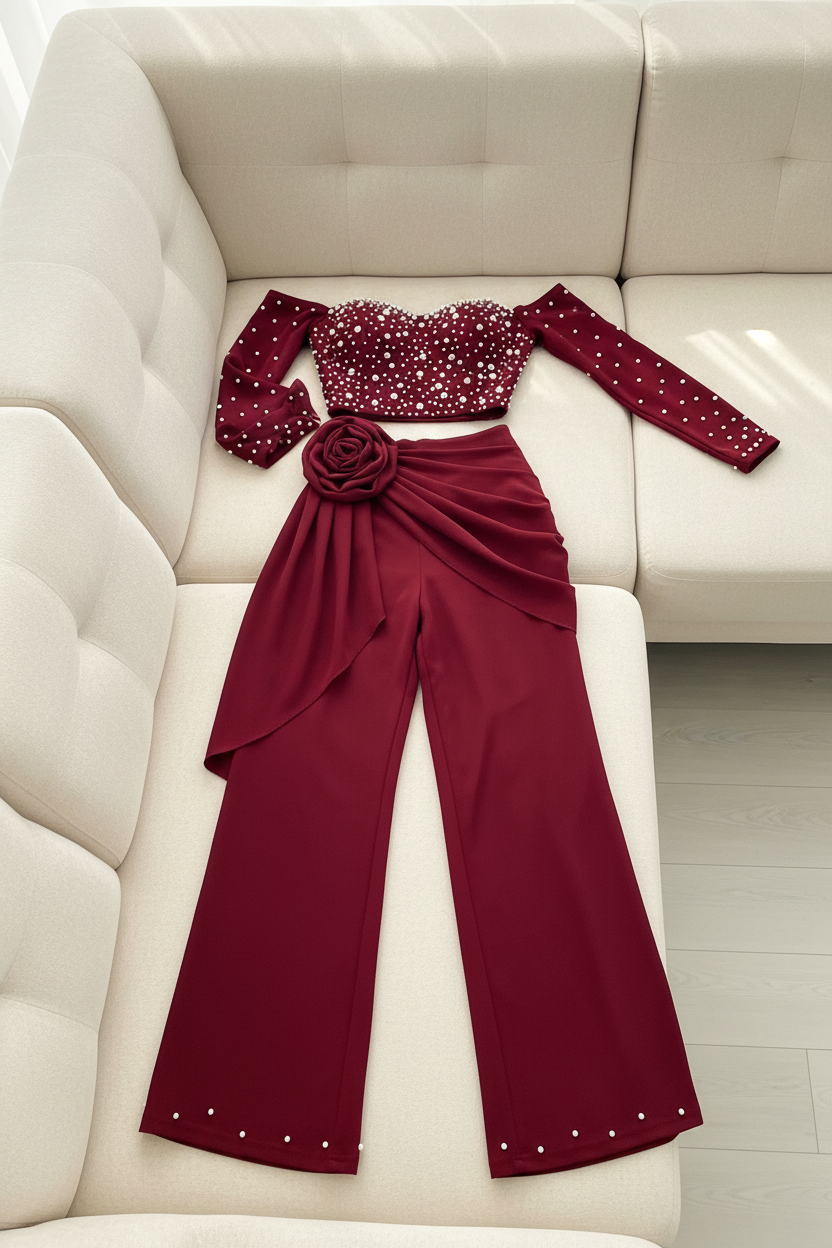 Conjunto Gala Vinotinto Corset de Perlas Off-Shoulder y Palazzo con Rosa 3D cod.C0031