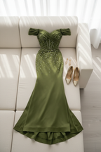 Vestido Largo Verde Militar - Off Shoulder con Perlas cod.V836