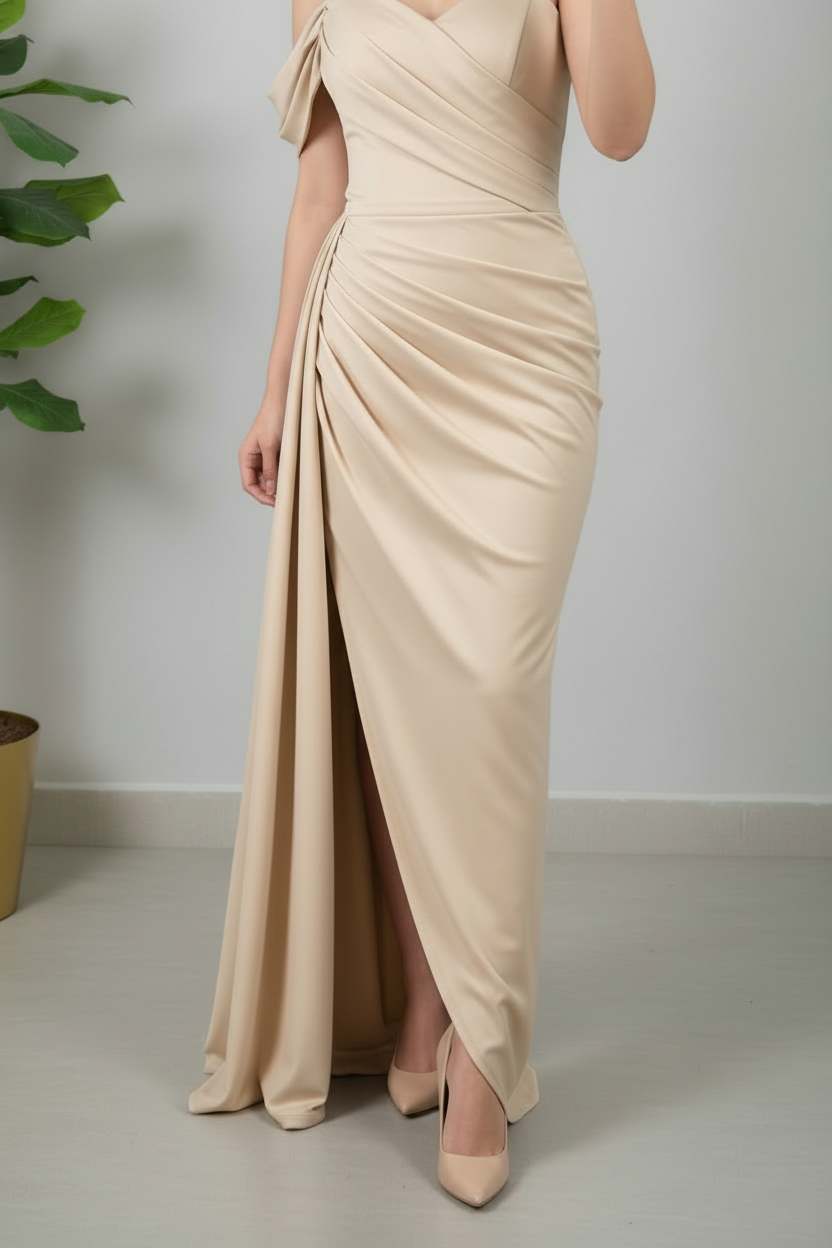 Vestido Champagne Dorado Off-Shoulder Drapeado con Abertura cod.644