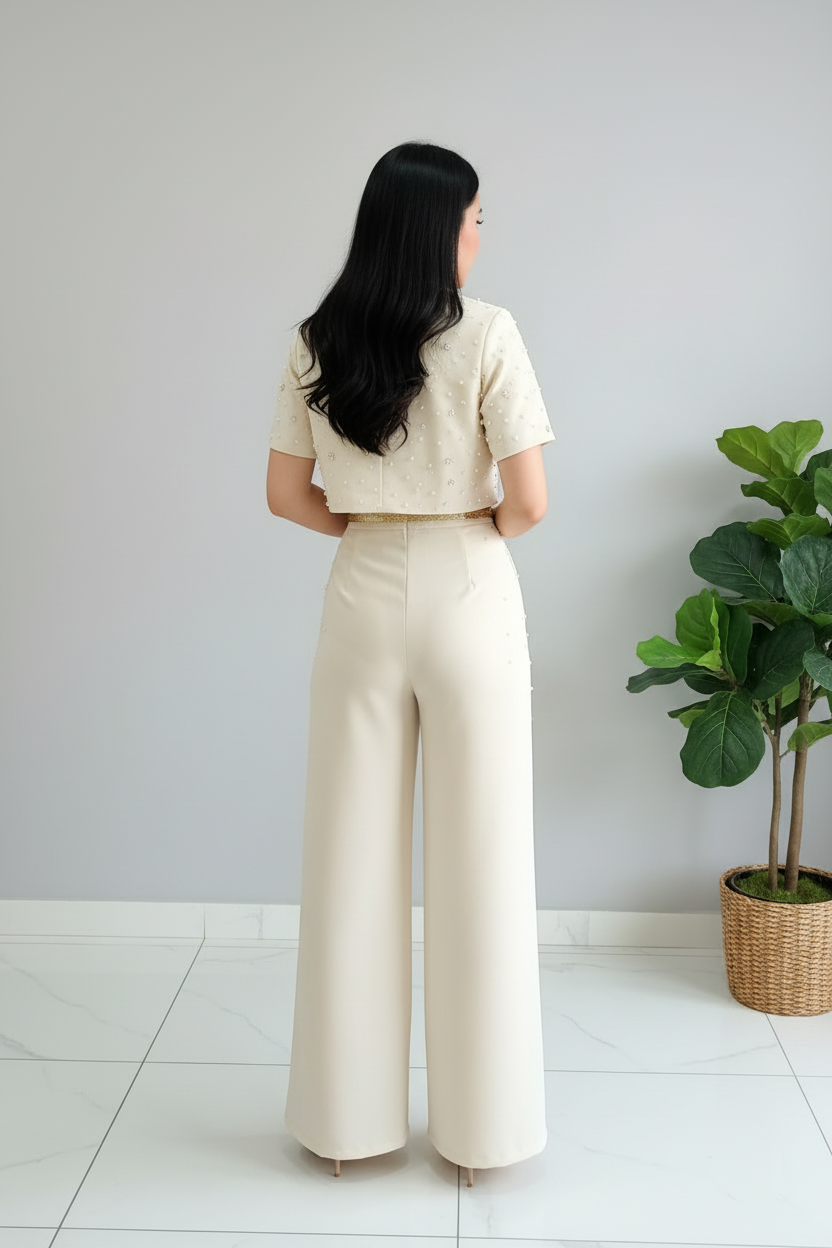 Conjunto Crema Blazer Corto con Perlas y Pantalón cod.641