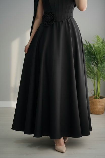 Vestido Negro Falda Amplia con Capa y Rosa D cod.716