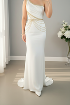 Vestido Largo Blanco Estilo Griego Un Hombro con Cadenas Doradas cod.V943