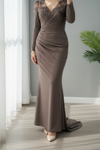 Vestido Gris Topo Sirena Manga Larga Escote V Perlas cod.V688