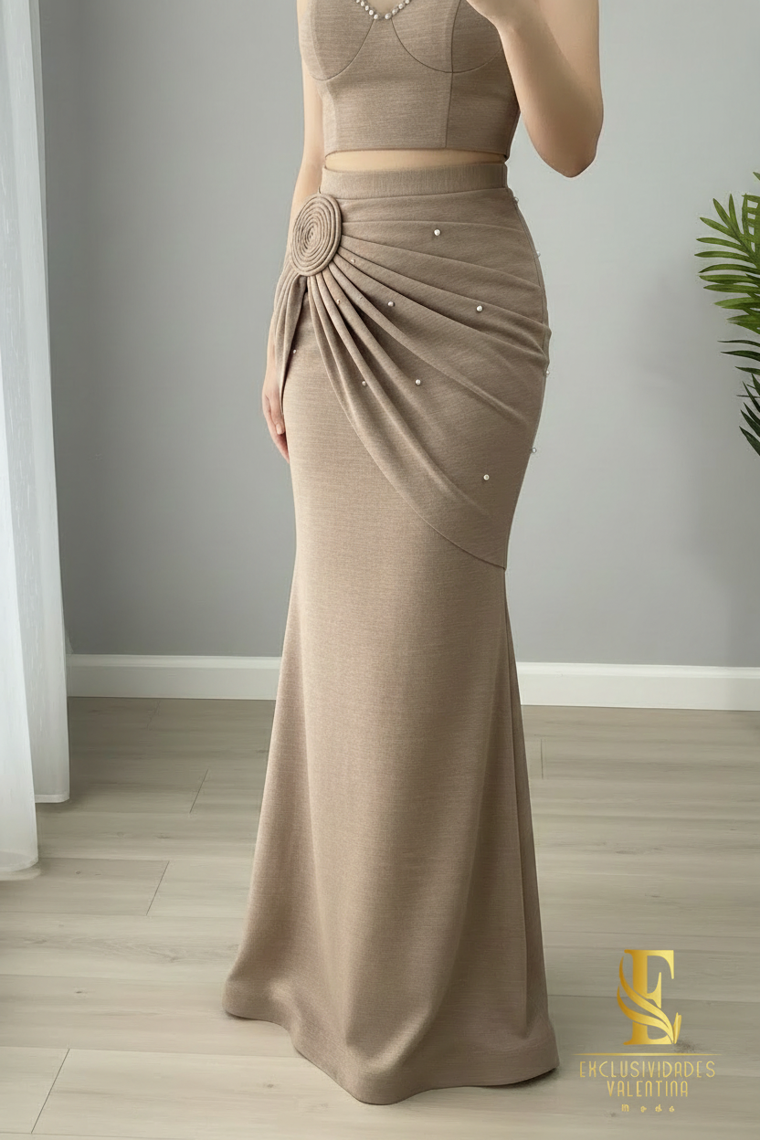 Conjunto Dos Piezas Champagne con Broche Espiral cod.C237