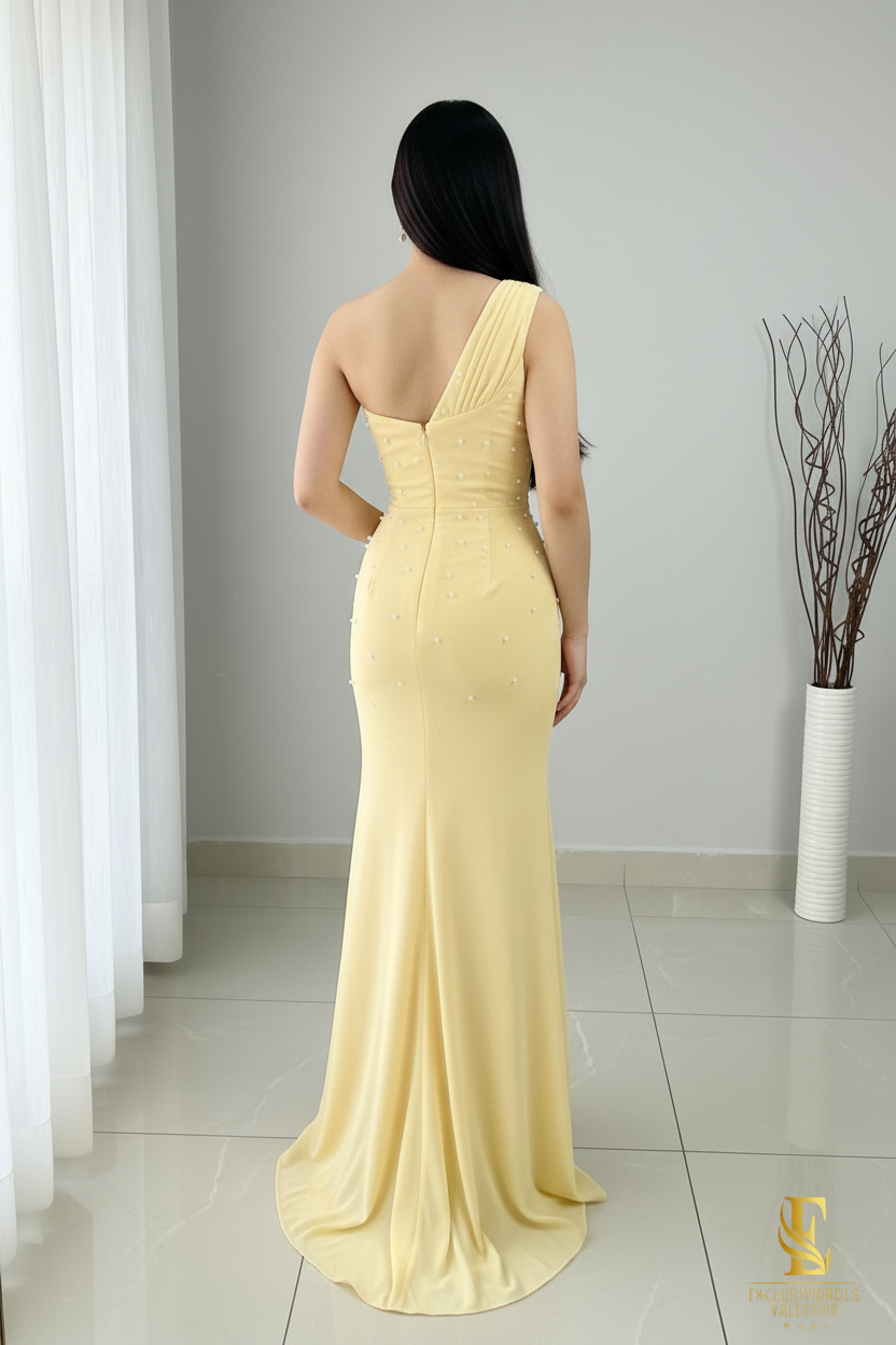 Vestido Amarillo Pastel Sirena Un Hombro Perlas Abertura cod.V335