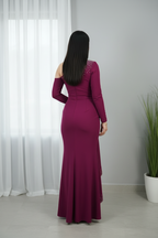 Vestido Ciruela Un Hombro Perlas Ruedo Asimétrico | VM-018