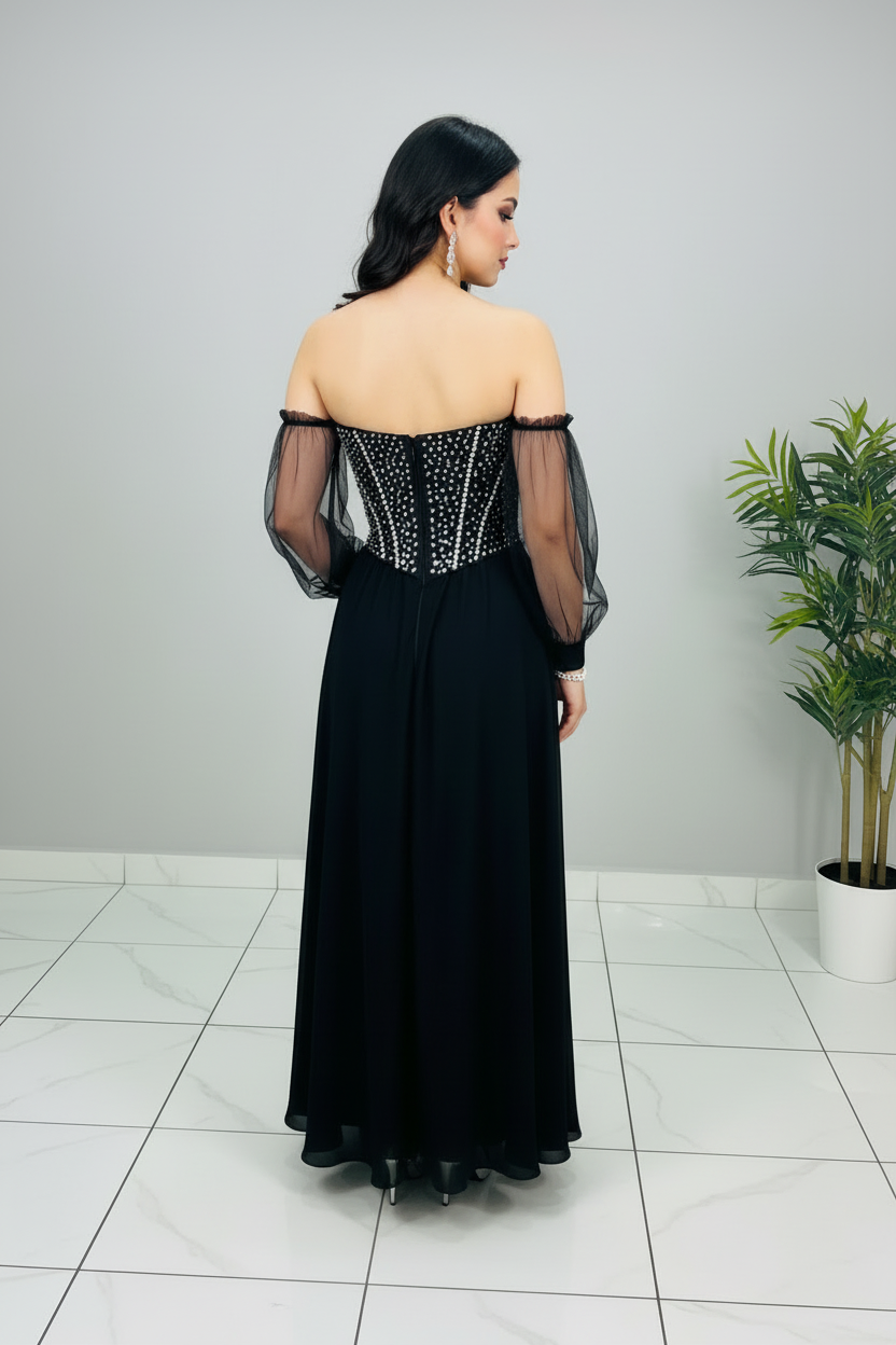 Vestido Formal Negro Off-Shoulder Corsé de Pedrería Plateada y Mangas de Tul cod.555