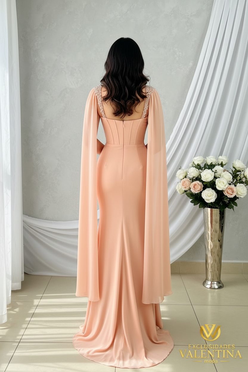 Vestido Salmón Sirena con Mangas Capa y Tirantes de Cristal cod.V509