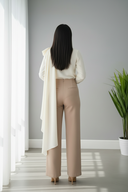Conjunto Ivory Drape & Beige Palazzo – Top Crema Drapeado Asimétrico con Lazo + Pantalón Palazzo Beige cod.698