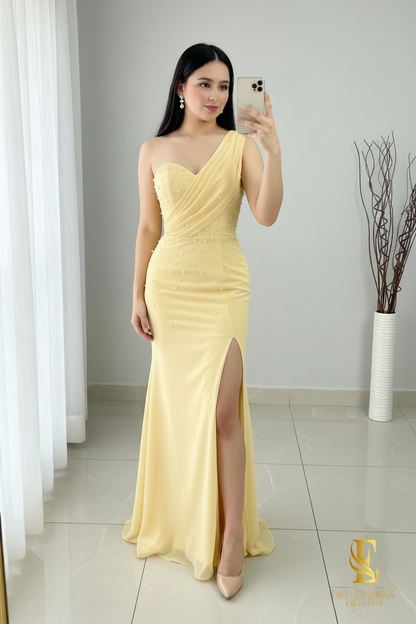 Vestido Amarillo Pastel Sirena Un Hombro Perlas Abertura cod.V335