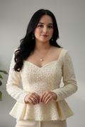 Blusa Peplum Crema Off-Shoulder con Perlas y Mangas Largas cod.529