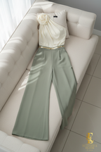 Conjunto Blusa Crema One-Shoulder con Palazzo Verde Salvia cod.C347