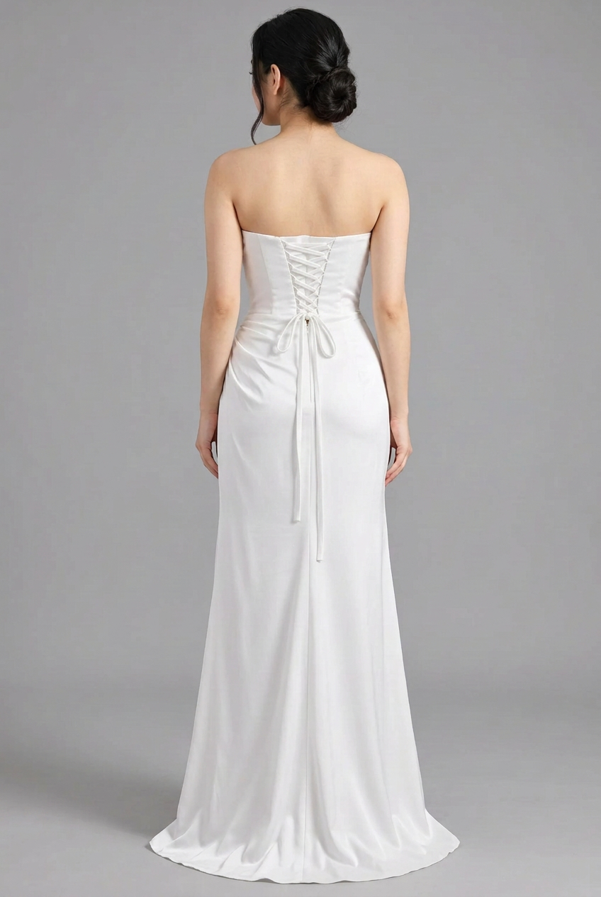 Vestido largo blanco strapless drapeado con abertura y espalda corsé cod. VC030