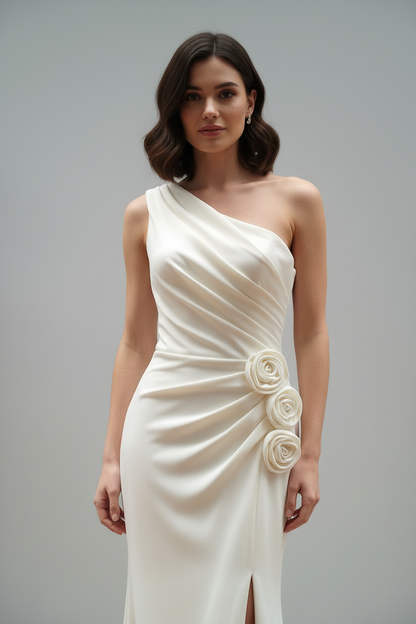Vestido Crema Un Hombro Rosas 3D cod.V309