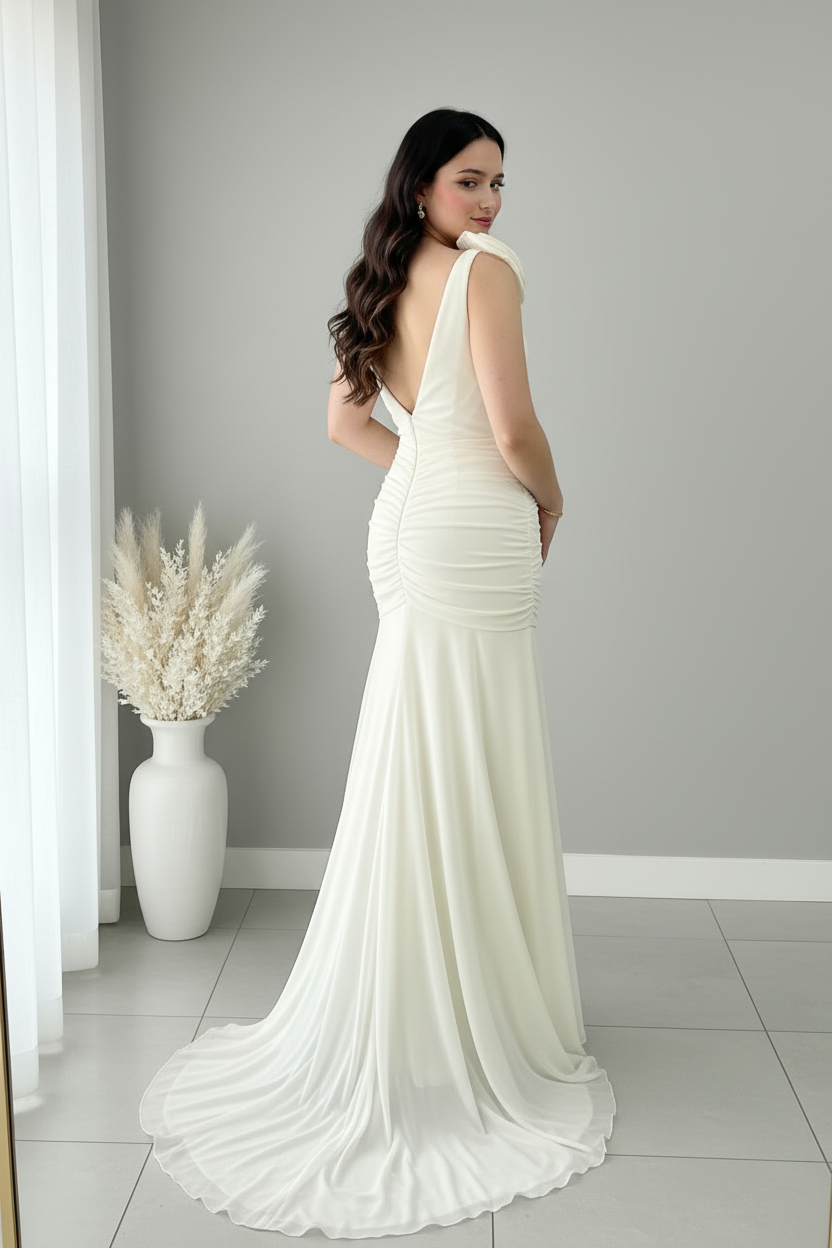 Vestido Novia Ivory Sirena Escote V Drapeado Rosa 3D Hombro cod.V0034